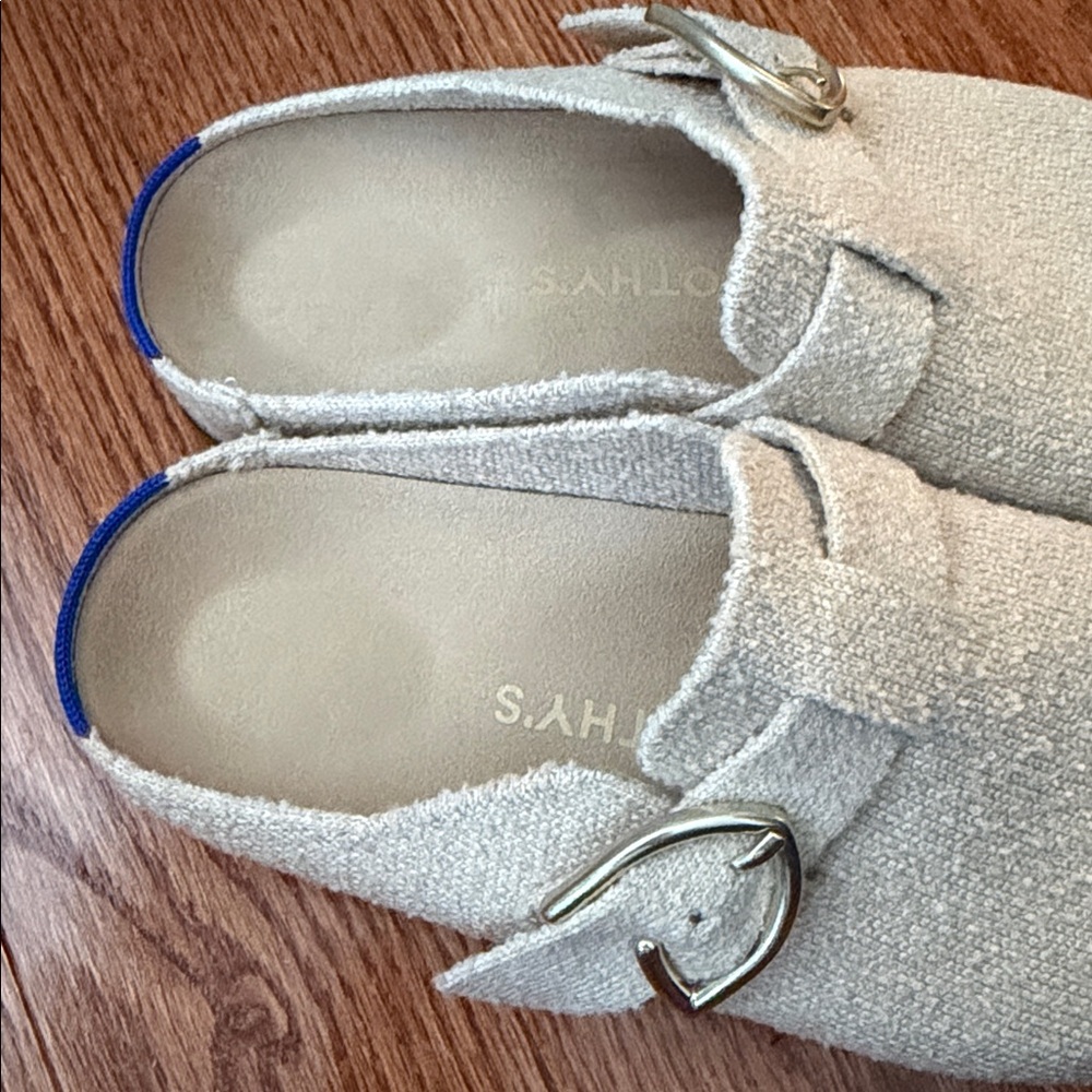 Rothy’s The Buckle Clog in Honeybun Boucle - Picture 3 of 4